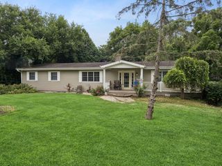 N2356 Elgin Club DRIVE, Lake Geneva, WI 53147
