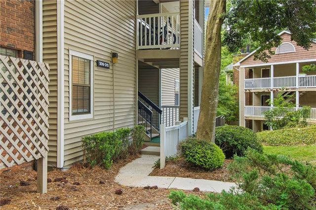 307 Barrington Hills Drive, Sandy Springs, GA 30350