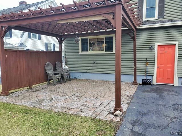 15 Banks Street, Cortland, NY 13045