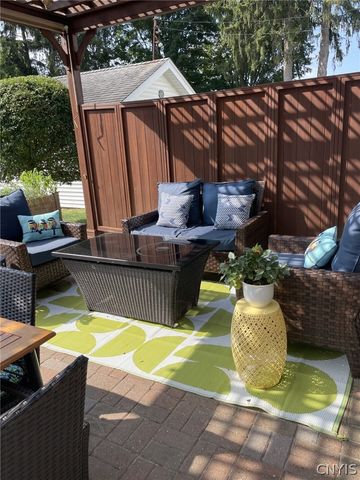 15 Banks Street, Cortland, NY 13045