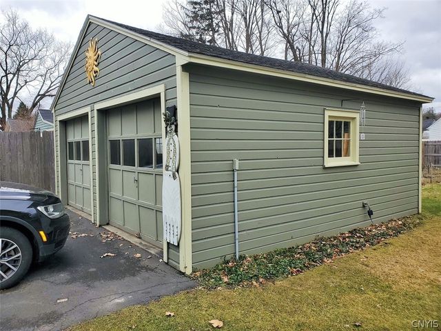 15 Banks Street, Cortland, NY 13045