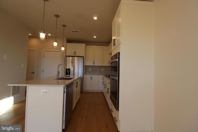 22383 ROANOKE RISE TER, Ashburn, VA 20148