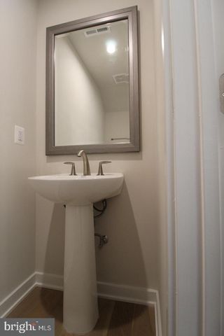 22383 ROANOKE RISE TER, Ashburn, VA 20148