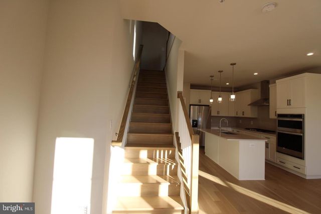 22383 ROANOKE RISE TER, Ashburn, VA 20148