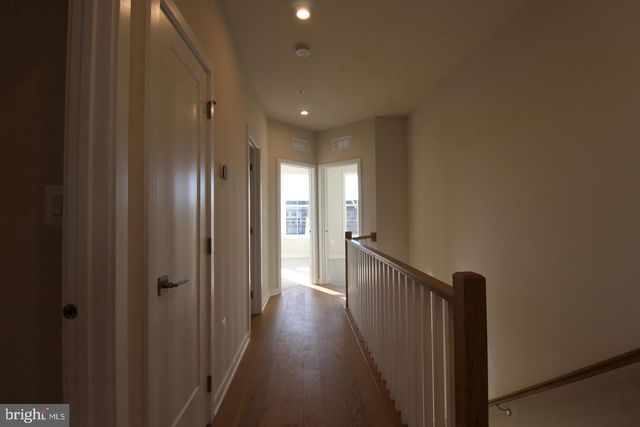22383 ROANOKE RISE TER, Ashburn, VA 20148