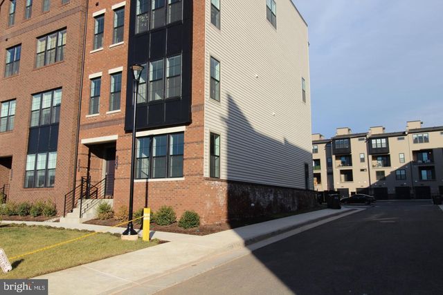 22383 ROANOKE RISE TER, Ashburn, VA 20148