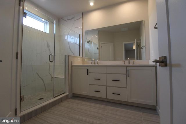 22383 ROANOKE RISE TER, Ashburn, VA 20148