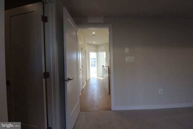 22383 ROANOKE RISE TER, Ashburn, VA 20148