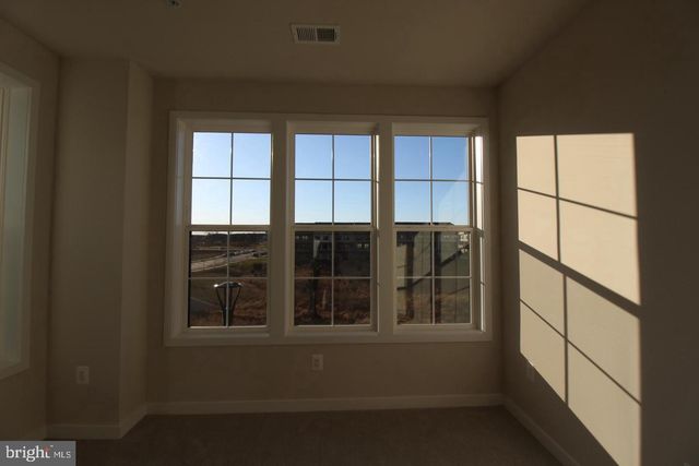 22383 ROANOKE RISE TER, Ashburn, VA 20148