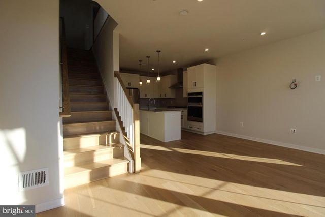 22383 ROANOKE RISE TER, Ashburn, VA 20148