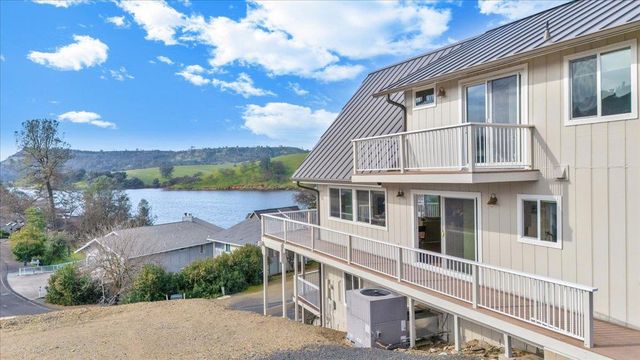 935 Foothill Rd, Copperopolis, CA 95228