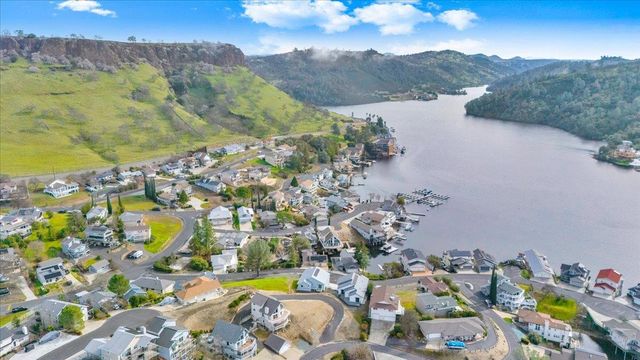 935 Foothill Rd, Copperopolis, CA 95228