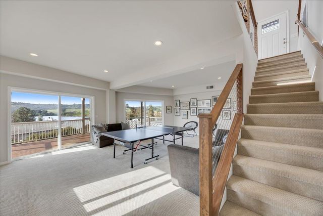 935 Foothill Rd, Copperopolis, CA 95228