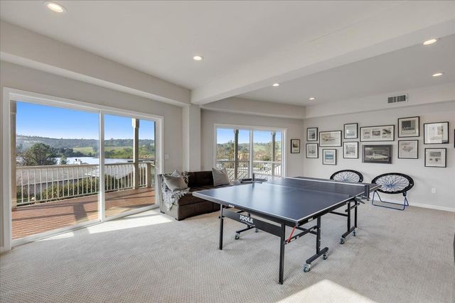 935 Foothill Rd, Copperopolis, CA 95228