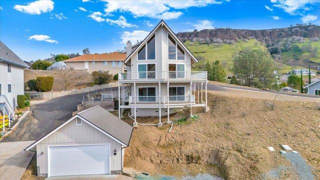 935 Foothill Rd, Copperopolis, CA 95228