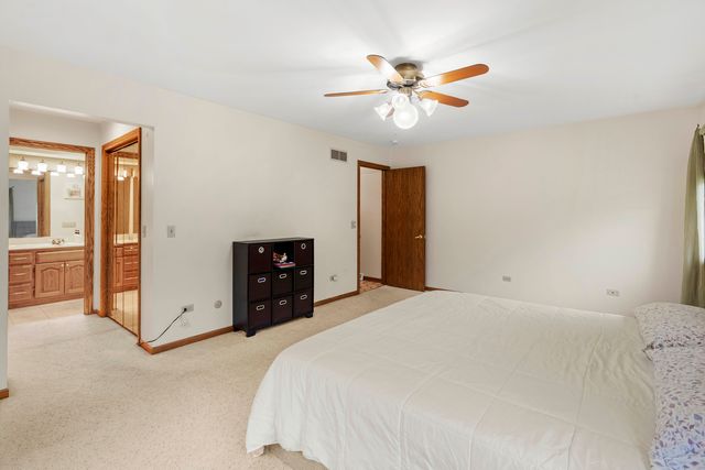 524 Meadow Lane, Beecher, IL 60401