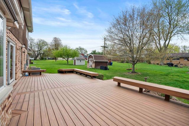 524 Meadow Lane, Beecher, IL 60401