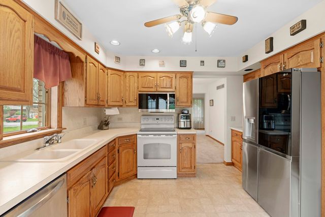 524 Meadow Lane, Beecher, IL 60401