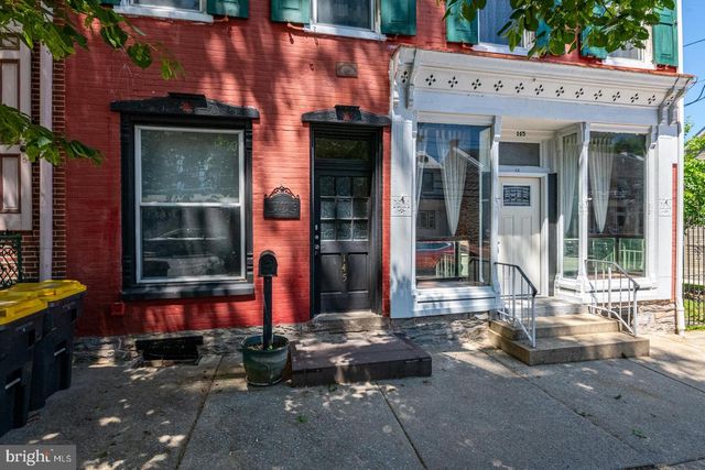 145 W HIGH ST, Womelsdorf, PA 19567