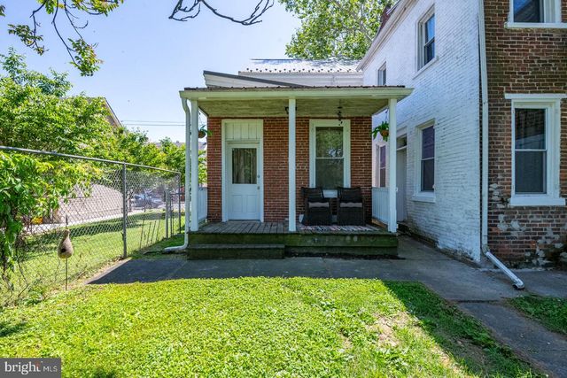 145 W HIGH ST, Womelsdorf, PA 19567