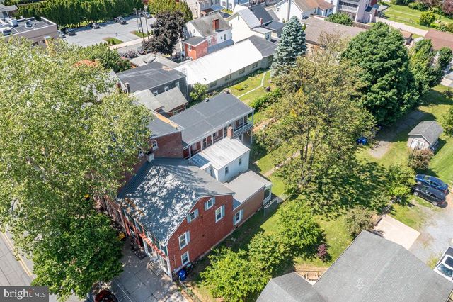 145 W HIGH ST, Womelsdorf, PA 19567