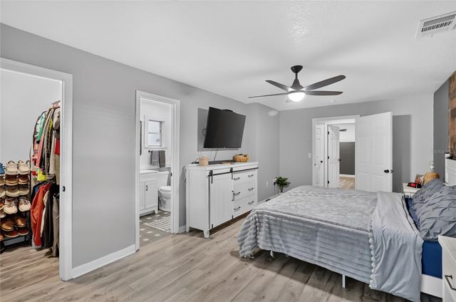 9152 DAMASCUS AVENUE, Polk City, FL 33868