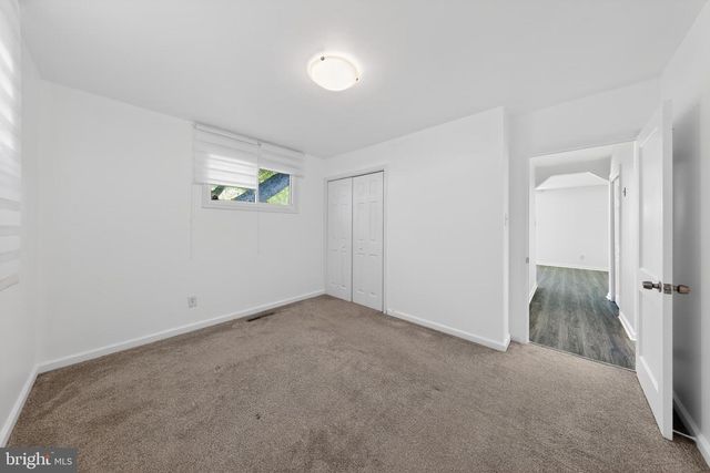 3 GLEN AVE, New Castle, DE 19720