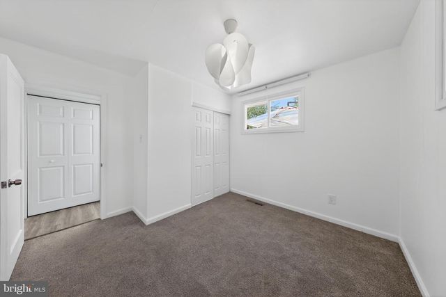 3 GLEN AVE, New Castle, DE 19720