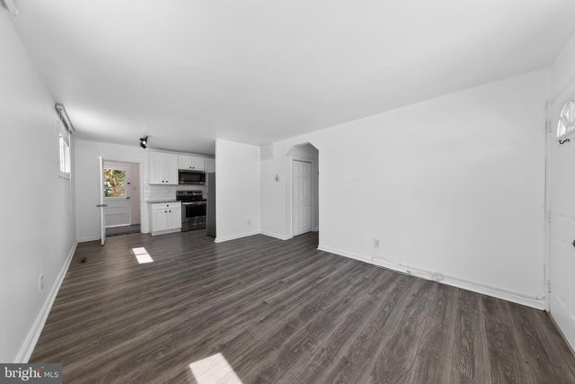 3 GLEN AVE, New Castle, DE 19720