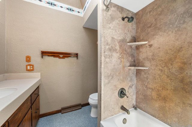 16755 W Hearthside DRIVE, New Berlin, WI 53151
