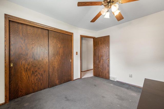 16755 W Hearthside DRIVE, New Berlin, WI 53151