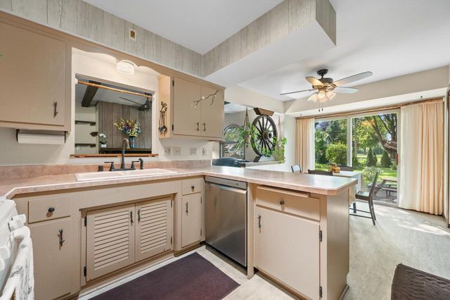 16755 W Hearthside DRIVE, New Berlin, WI 53151