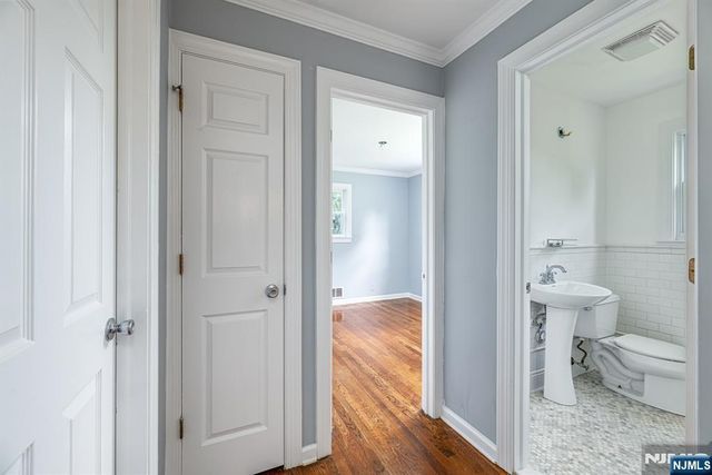 141 Cedar Avenue, Pompton Lakes, NJ 07442
