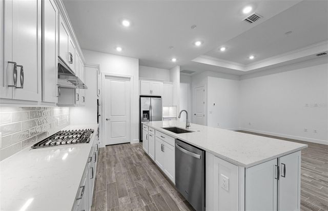 5006 GOLDEN SHORE COURT, Lakewood Ranch, FL 34211