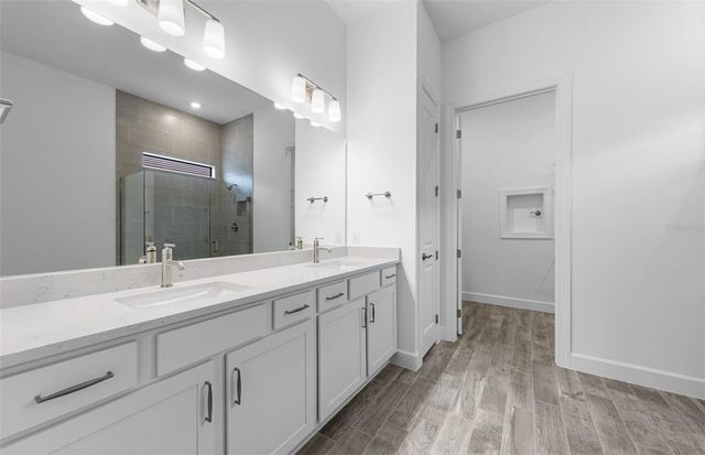 5006 GOLDEN SHORE COURT, Lakewood Ranch, FL 34211
