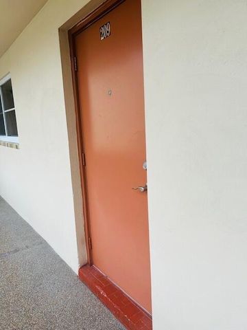 8000 Sunrise Lakes Drive N 209, Sunrise, FL 33322