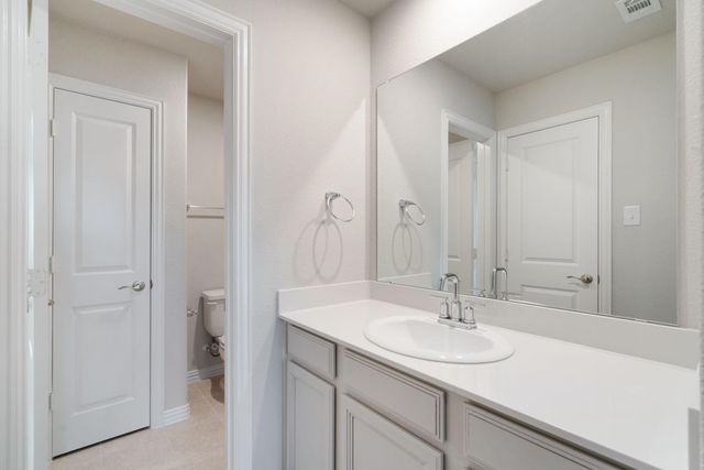 1820 Cinnamon Trail, Aubrey, TX 76227