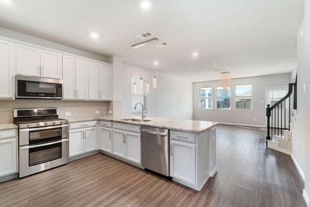 1820 Cinnamon Trail, Aubrey, TX 76227