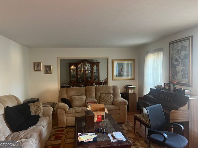 108 Lafayette Drive, Fayetteville, GA 30214