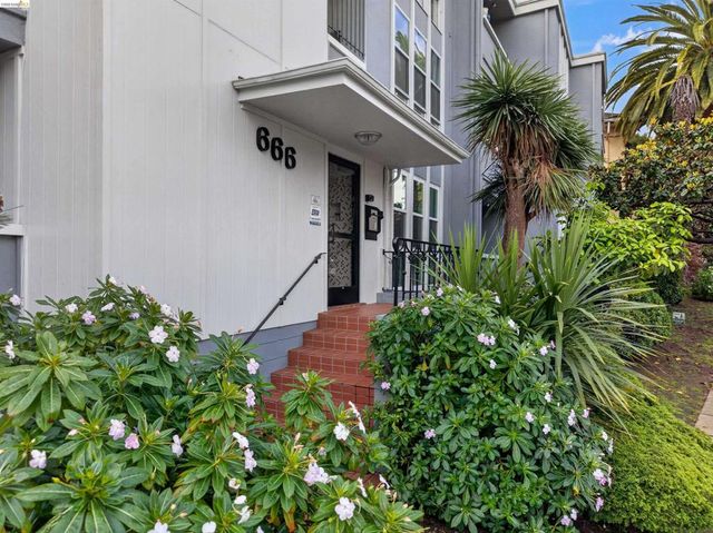 666 Oakland Ave 105, Oakland, CA 94611
