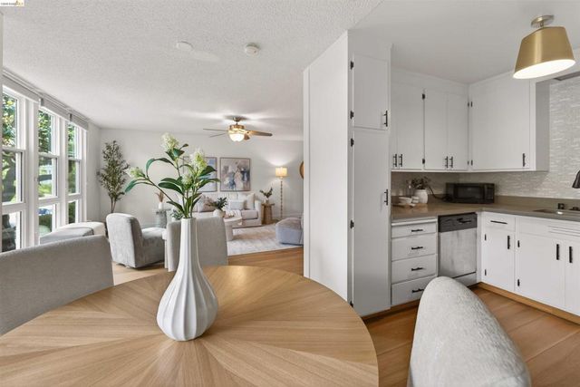 666 Oakland Ave 105, Oakland, CA 94611