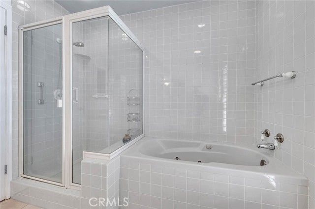 23230 Bigler Street, Woodland Hills (los Angeles), CA 91364