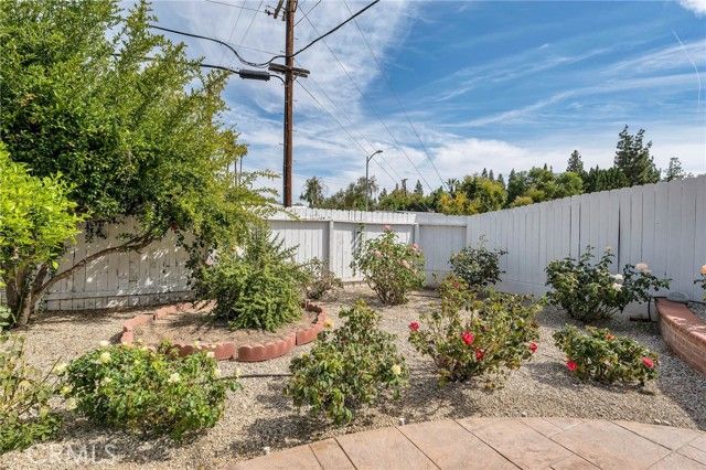 23230 Bigler Street, Woodland Hills (los Angeles), CA 91364