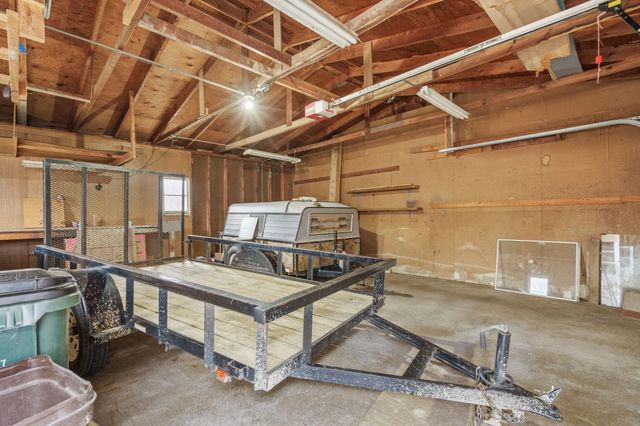 2827 W 13th Street, Davenport, IA 52804