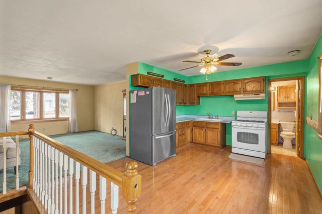 2827 W 13th Street, Davenport, IA 52804