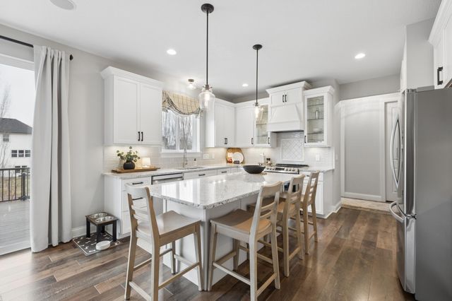 3862 Pascolo Bend, Chaska, MN 55318