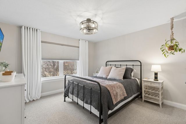 3862 Pascolo Bend, Chaska, MN 55318