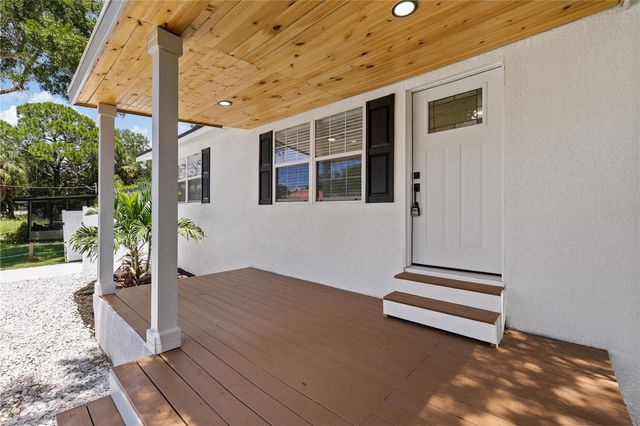 6403 ELLIOT DRIVE, Tampa, FL 33615