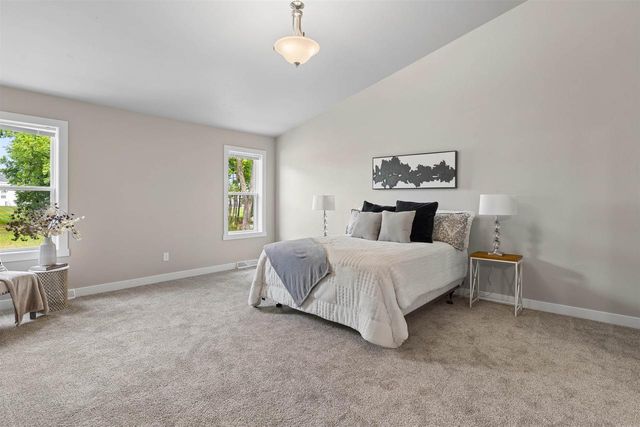 1617 FOUNDERS STREET, Neenah, WI 54956