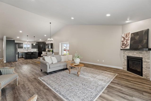 1617 FOUNDERS STREET, Neenah, WI 54956
